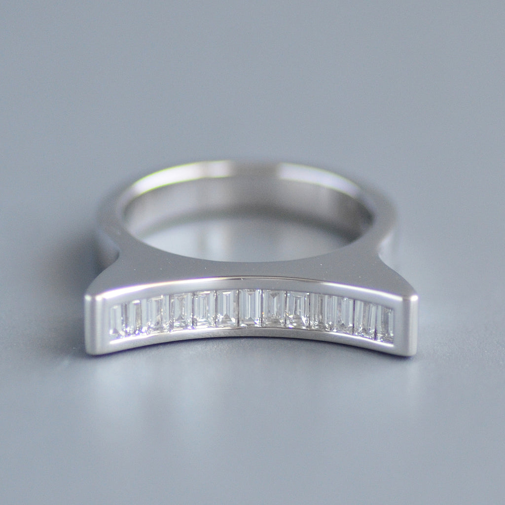 Scooped ring