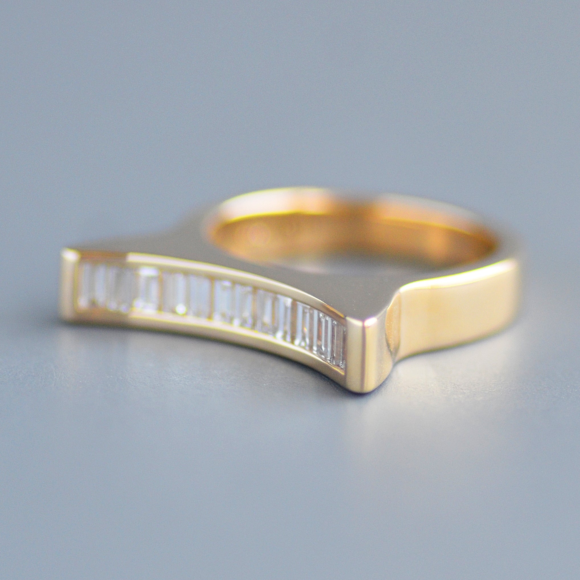 Scooped ring