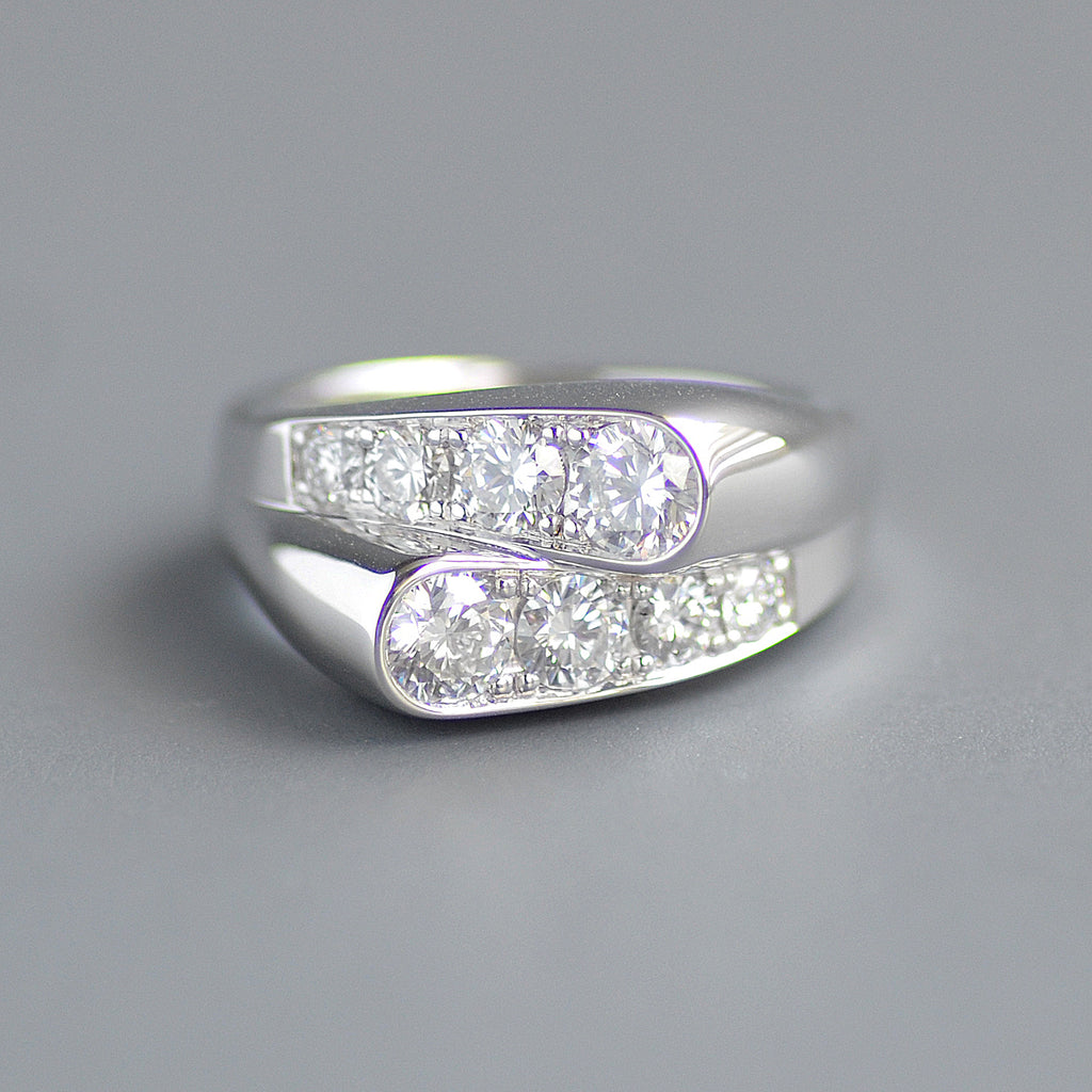 Crossing paths ring