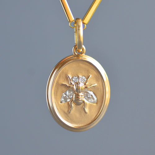 Buzzed pendant