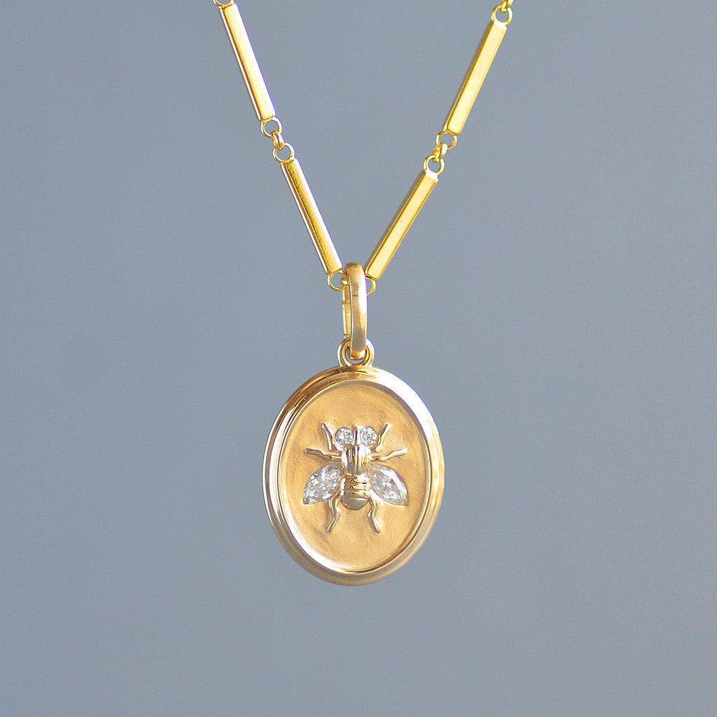 Buzzed pendant