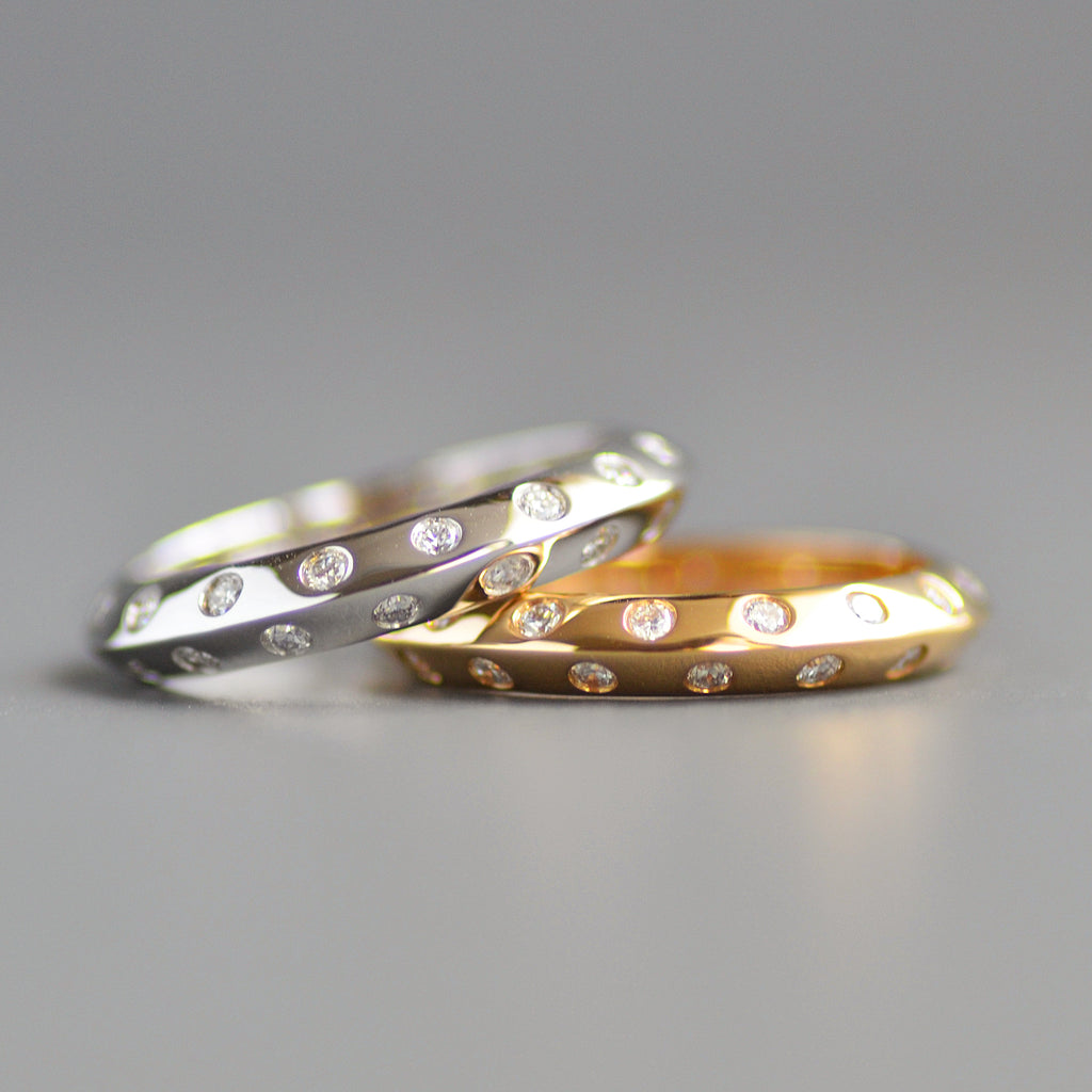 Knife edge eternity band rounds alternating