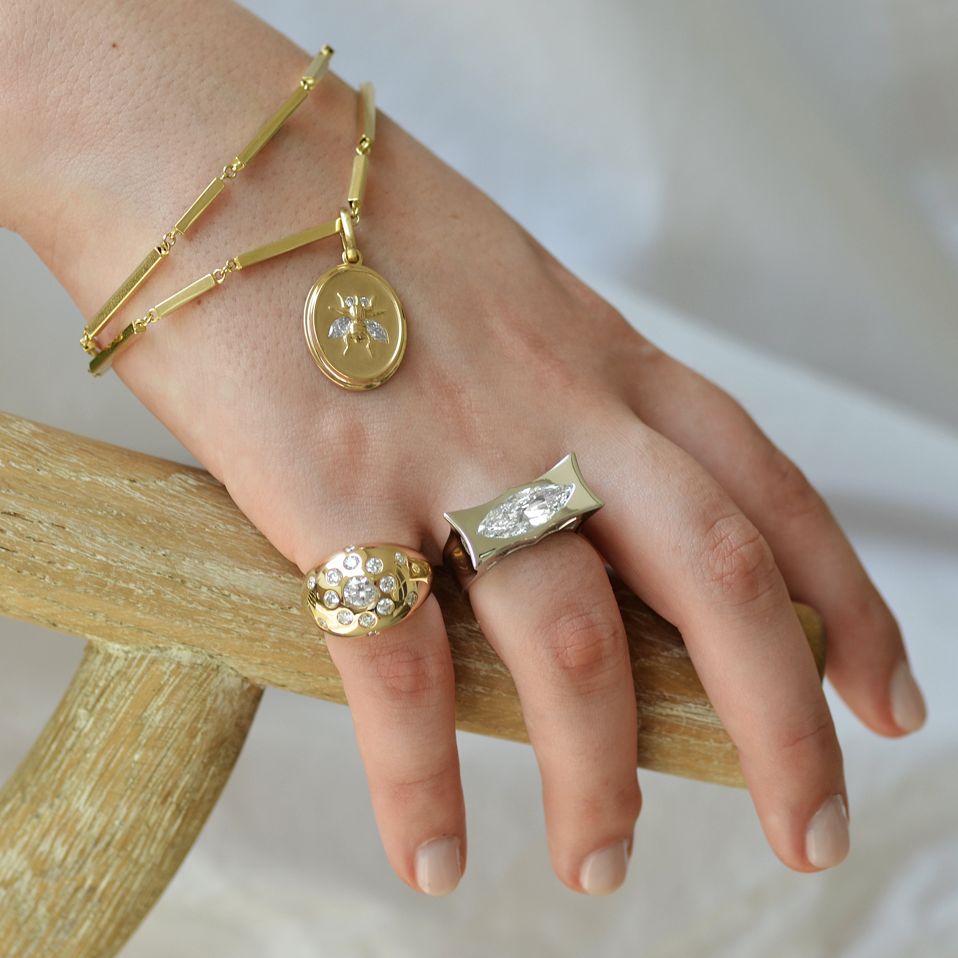 Alternating bar chain in 14k gold
