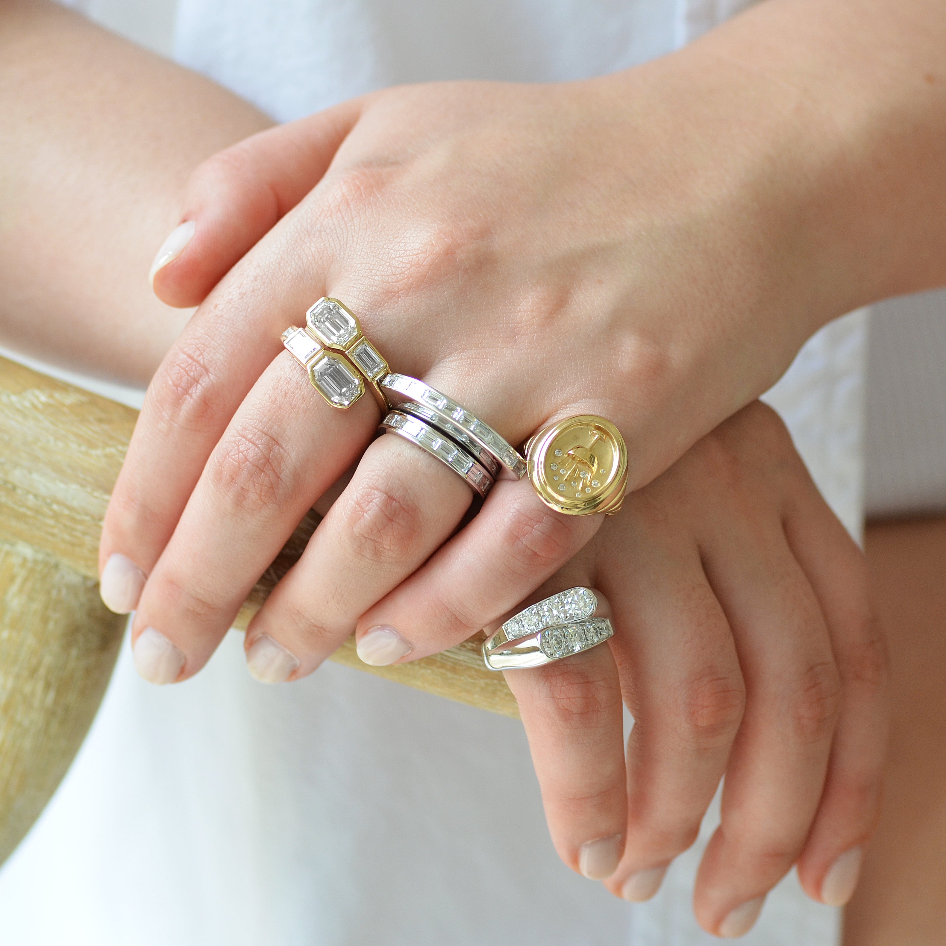 Crossing paths ring