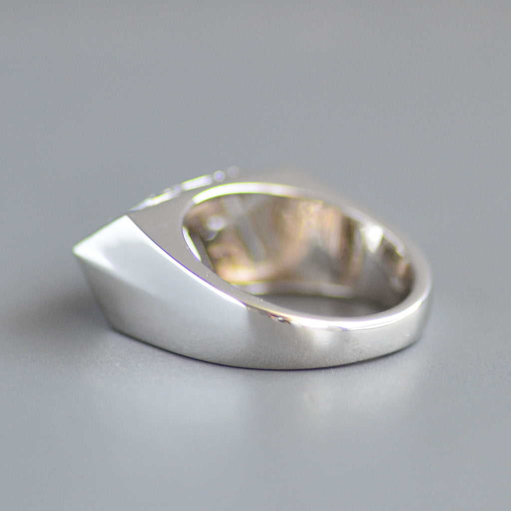 Cornerstone ring