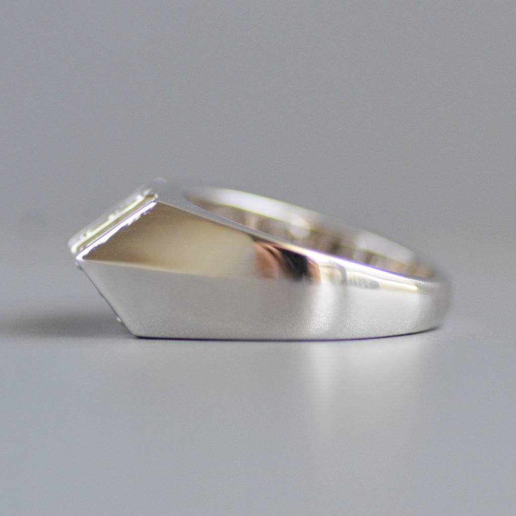 Cornerstone ring