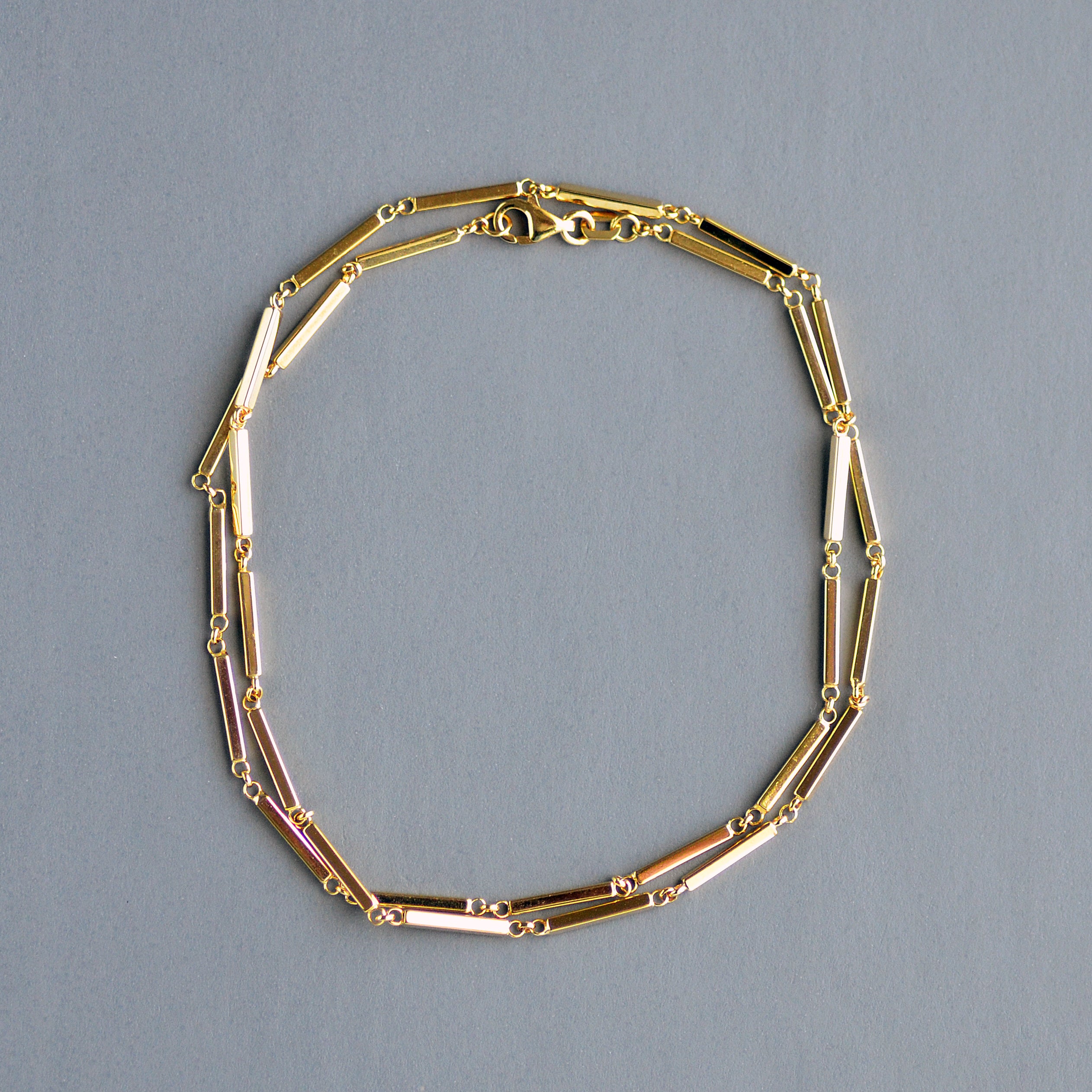Classic bar chain in 14k gold